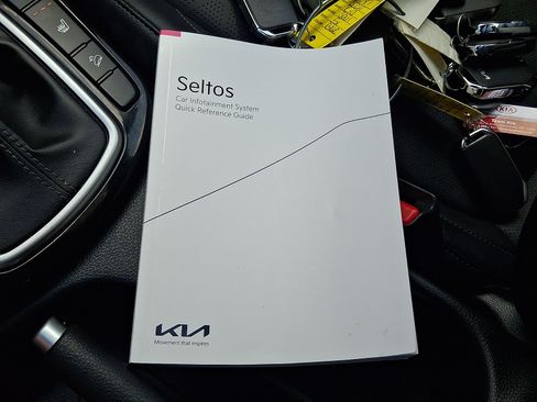 Used 2024 Kia Seltos EX AWD/4WD image 26