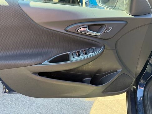 Used 2022 Chevrolet Malibu LT FWD image 13
