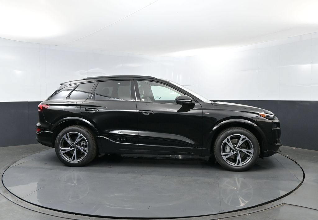 New 2027 Audi Q6 e-tron Premium Plus AWD/4WD image 4