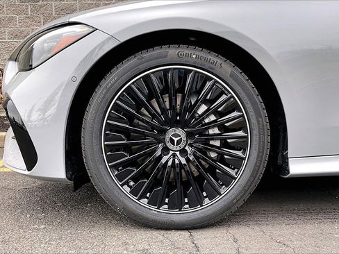 New 2026 Mercedes-Benz CLE 300 4MATIC Coupe image 12