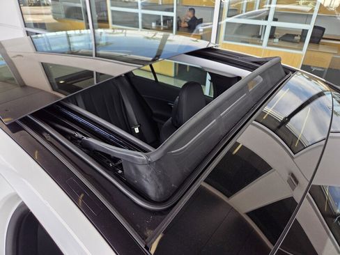 New 2026 Mercedes-Benz E 350 Sedan image 18