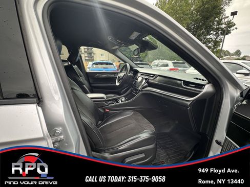 Used 2021 Jeep Grand Cherokee L Laredo AWD/4WD image 32