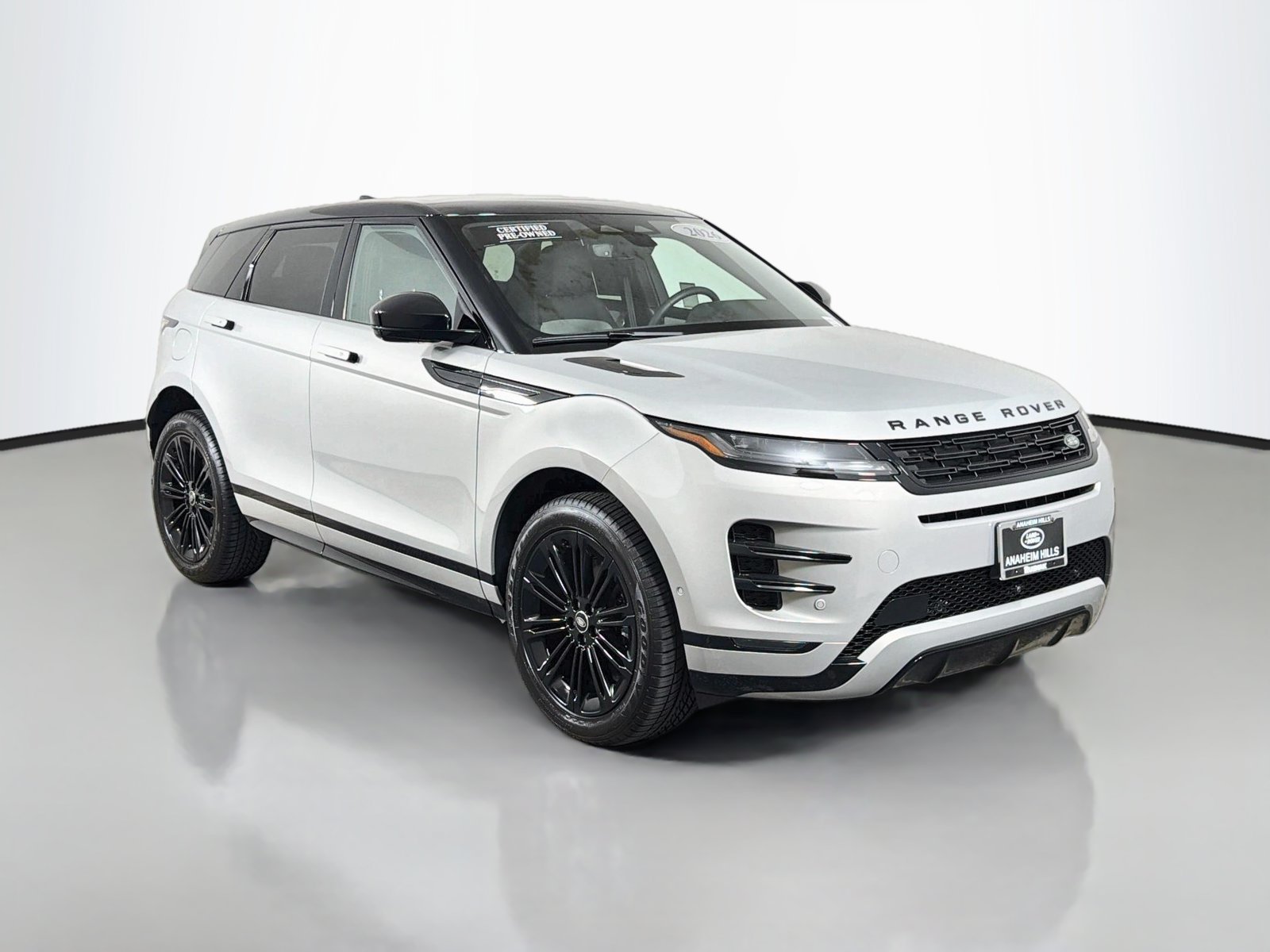 Certified 2026 Land Rover Range Rover Evoque Dynamic SE AWD/4WD image 7