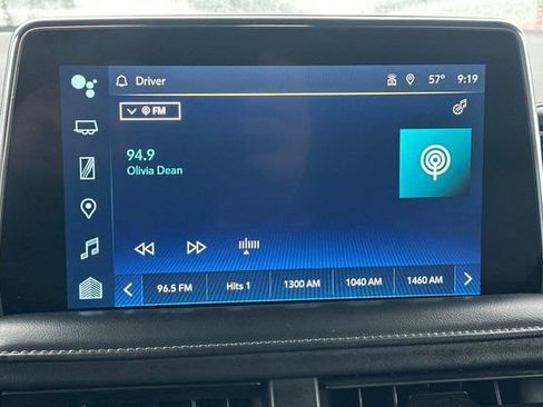 Used 2023 Chevrolet Suburban LT image 25