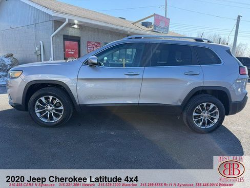 Used 2020 Jeep Cherokee Latitude Plus AWD/4WD image 4