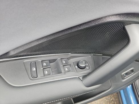 New 2026 Volkswagen Tiguan SE image 10