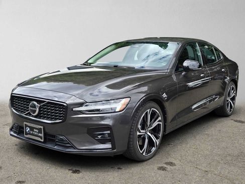Used 2024 Volvo S60 B5 Plus FWD image 7