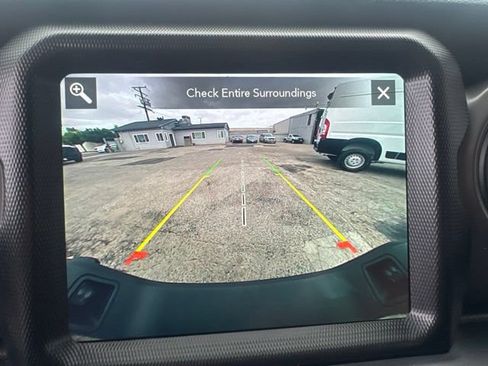 Used 2022 Jeep Gladiator Sport AWD/4WD image 31