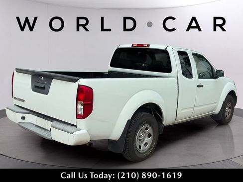 Used 2018 Nissan Frontier S RWD image 5