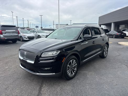 Certified 2023 Lincoln Nautilus AWD w/ Premium Package image 3