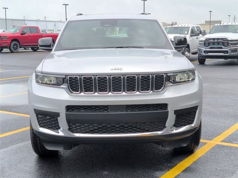 New 2026 Jeep Grand Cherokee L Laredo RWD image 9