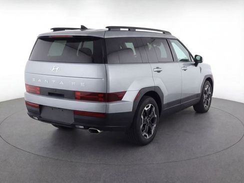Used 2025 Hyundai Santa Fe SEL image 4