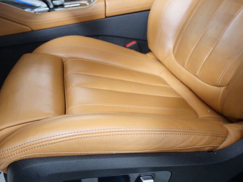 Used 2022 BMW X6 xDrive40i AWD/4WD image 9