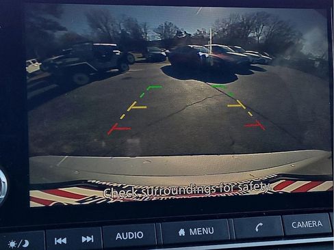 Used 2024 Nissan Rogue SV image 13