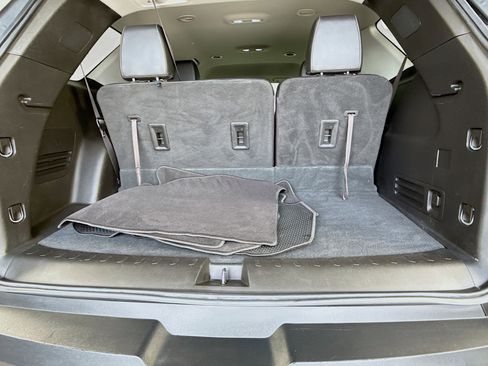Used 2020 Chevrolet Traverse RS FWD image 27