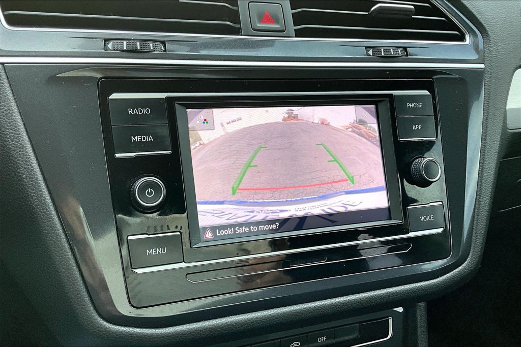 Used 2021 Volkswagen Tiguan S FWD image 20