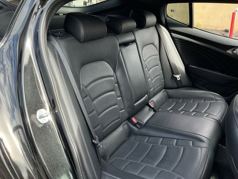 Used 2023 Kia Stinger GT2 image 20