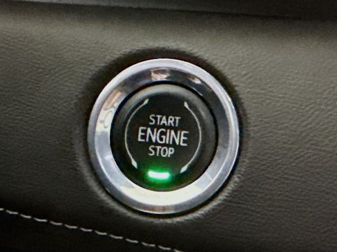 Used 2023 Cadillac Escalade Sport AWD/4WD image 21
