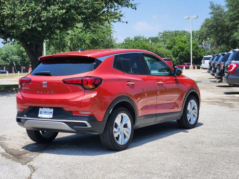 Used 2024 Buick Encore GX Preferred FWD image 5