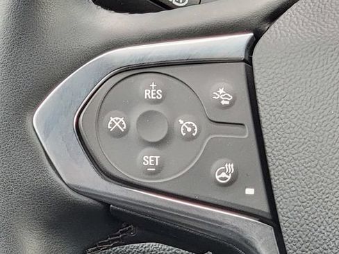 Used 2023 Chevrolet Traverse LT w/ LPO, Floor Liner Package FWD image 34