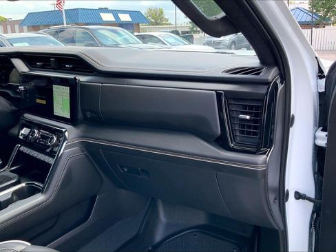 Used 2023 GMC Sierra 1500 AT4X AWD/4WD image 15