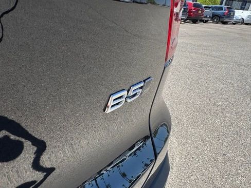 New 2025 Volvo XC40 B5 Core w/ Climate Package image 9