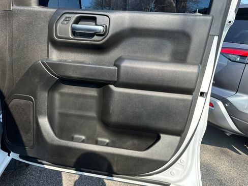 Used 2023 GMC Sierra 1500 Pro w/ Pro Value Package image 31