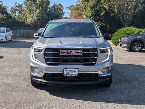 Used 2024 GMC Acadia Elevation image 2