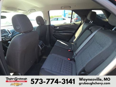 Used 2024 Chevrolet Equinox LT FWD image 28