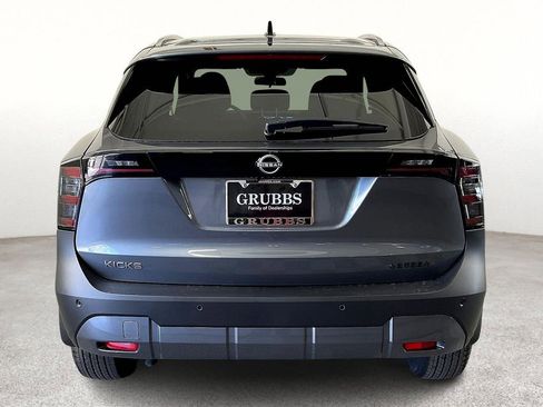 New 2026 Nissan Kicks SV image 8