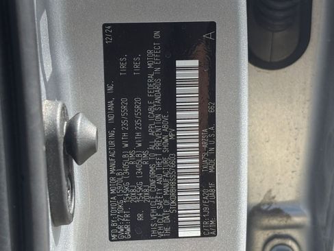 Used 2025 Toyota Highlander XSE AWD/4WD image 29