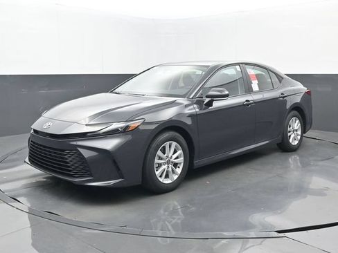 New 2026 Toyota Camry LE w/ Convenience Package FWD image 21