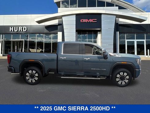 New 2025 GMC Sierra 2500 Denali w/ Denali Reserve Package image 3