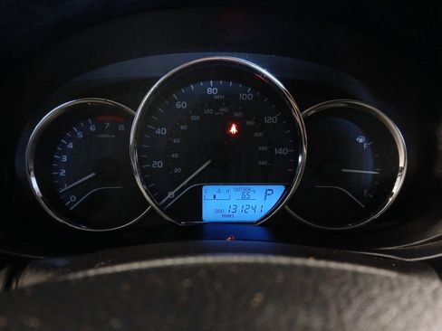 Used 2015 Toyota Corolla L image 22