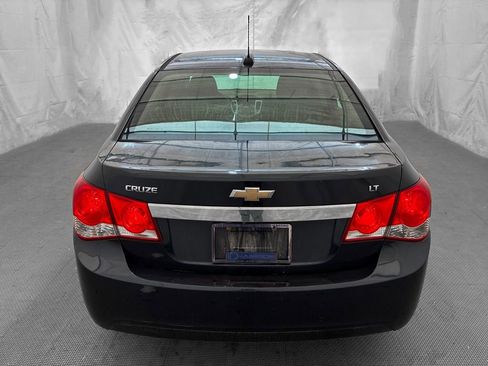 Used 2016 Chevrolet Cruze LT w/ Sun And Sound Package image 5