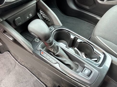 Used 2025 Chevrolet TrailBlazer LT AWD/4WD image 23