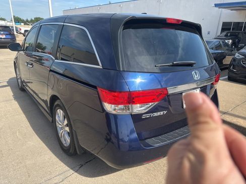 Used 2017 Honda Odyssey SE image 3