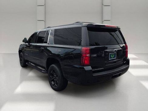 Certified 2020 Chevrolet Suburban LT w/ Luxury Package AWD/4WD image 3
