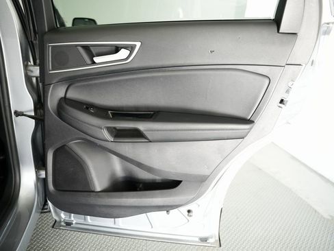 Used 2020 Ford Edge SEL w/ Convenience Package image 39