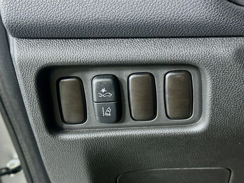 Used 2025 Mitsubishi Outlander Sport ES image 16