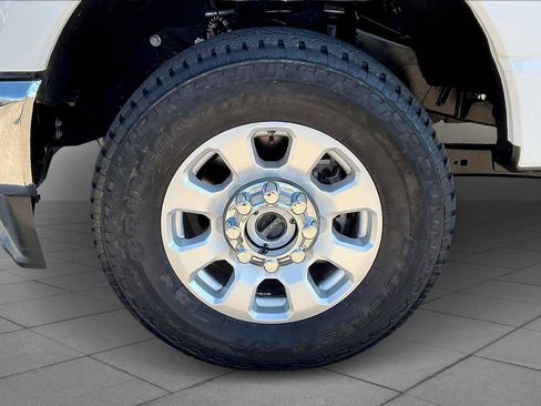 Used 2024 Ford F250 XLT w/ FX4 Off-Road Package image 9
