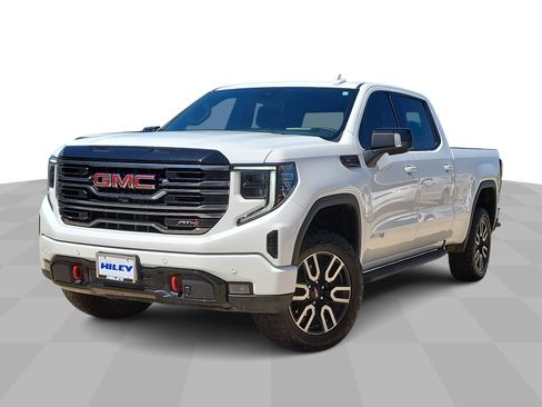 Certified 2025 GMC Sierra 1500 AT4 w/ AT4 Premium Package AWD/4WD image 4