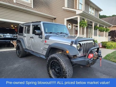 Used 2017 Jeep Wrangler Unlimited Sport AWD/4WD image 2