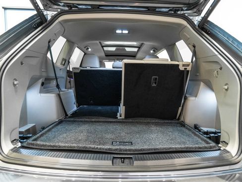 Used 2024 Volkswagen Atlas SEL Premium R-Line AWD/4WD image 37