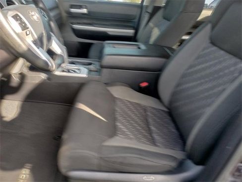 Used 2018 Toyota Tundra SR5 image 18
