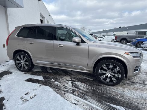 Used 2023 Volvo XC90 B6 Ultimate image 5
