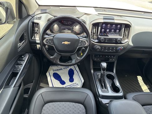 Used 2022 Chevrolet Colorado Z71 AWD/4WD image 15