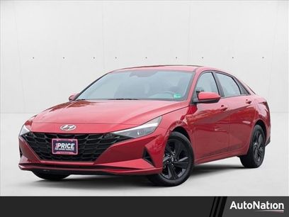 Used 2023 Hyundai Elantra SEL w/ Cargo Package