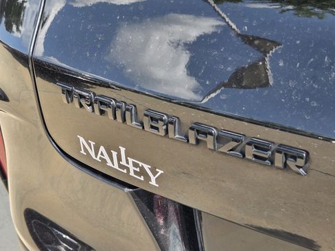 Used 2023 Chevrolet TrailBlazer RS w/ Convenience Package FWD image 29