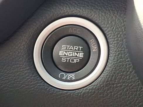 Used 2024 RAM 2500 Big Horn AWD/4WD image 24